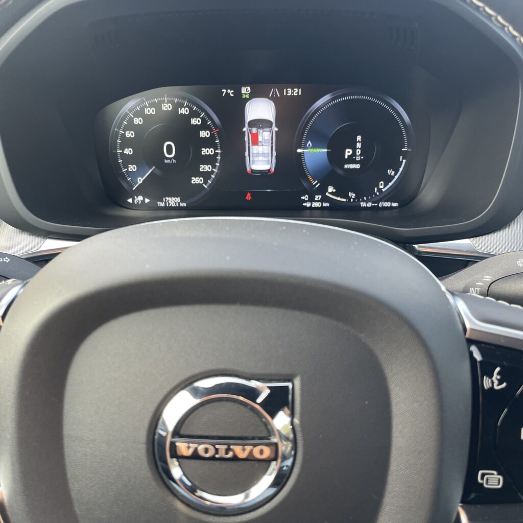 Volvo XC60, 2.0 l., visureigis / krosoveris